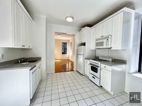 East 38th Street, Unit 5B in New York, NY - Building Photo - Building Photo