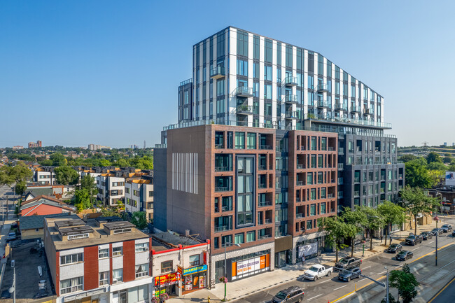 Reunion Crossing in Toronto, ON - Building Photo - Building Photo