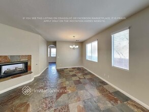 3872 W Irvin Ave in Las Vegas, NV - Foto de edificio - Building Photo