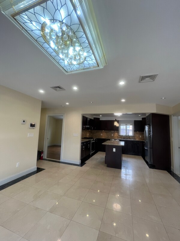 36-12 215th Pl in Queens, NY - Building Photo - Building Photo