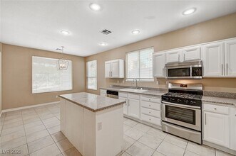 1332 Dream Valley St in Henderson, NV - Building Photo - Building Photo