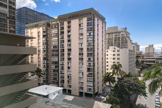 The Palms in Honolulu, HI - Building Photo - Primary Photo