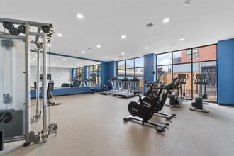 260 Ave E in Bayonne, NJ - Foto de edificio - Building Photo