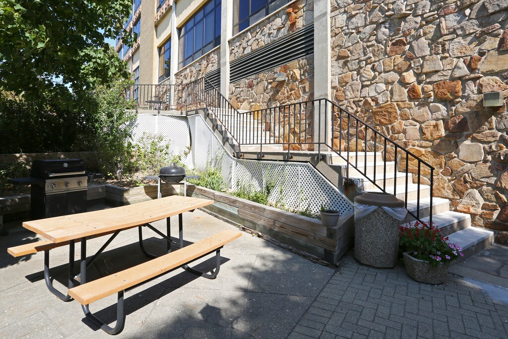 Rock River Tower Apartments Rockford, IL Apartments