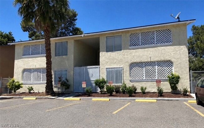 property at 2762 Sidewinder Ln