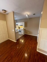 421 W San Antonio St, Unit H-2 in San Marcos, TX - Building Photo - Building Photo