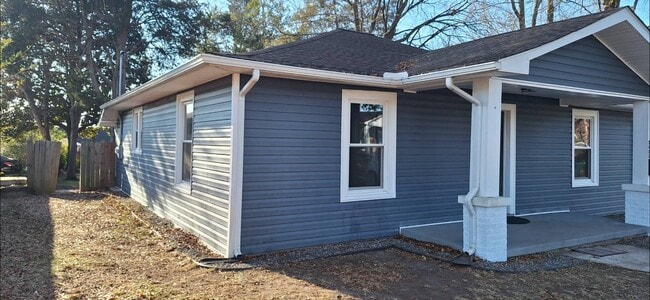 3403 South St in Ettrick, VA - Building Photo - Building Photo