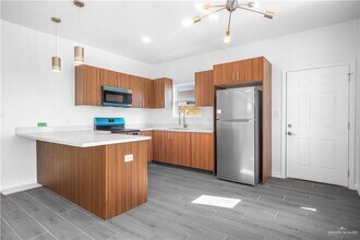 604 N Onyx Ave in Edinburg, TX - Building Photo - Building Photo