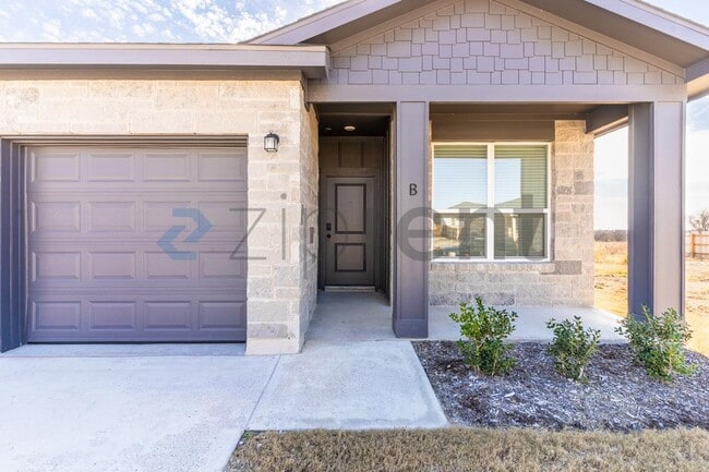 property at 2929 Quail Rdg Ln