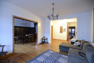 11 Gibbs St, Unit 3 in Brookline, MA - Building Photo - Building Photo