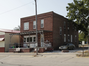 105 E Front St in Valley, NE - Building Photo - Building Photo