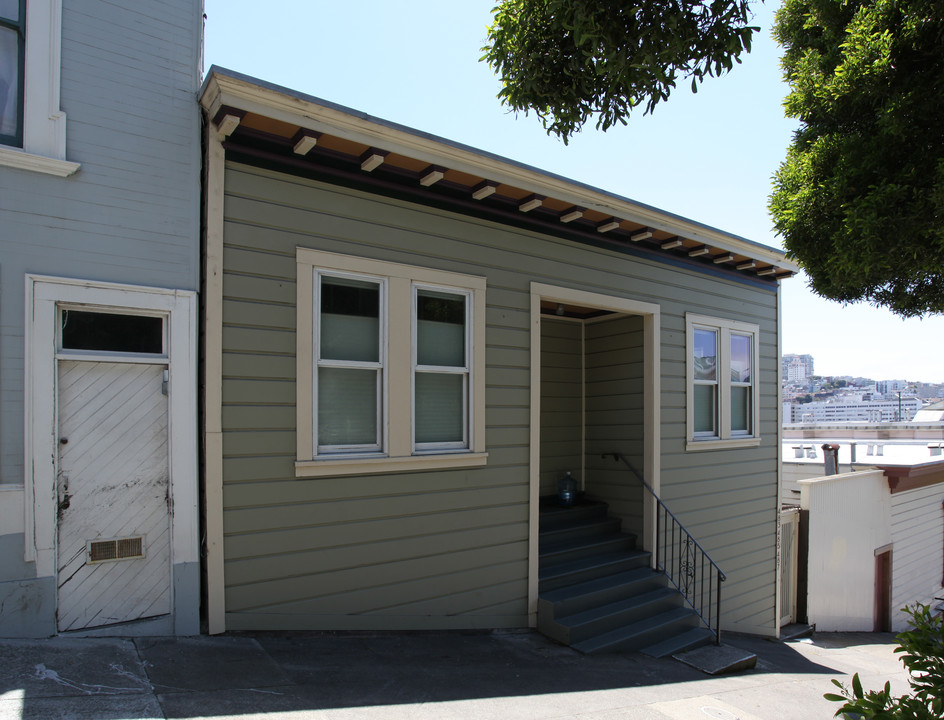 479-487 Vallejo St in San Francisco, CA - Building Photo