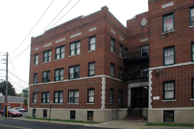 Aspen Gardens in Plainfield, NJ - Building Photo - Building Photo