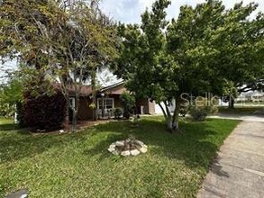 3831 Springlake Village Ct in Kissimmee, FL - Building Photo - Building Photo