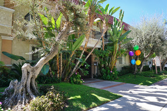 The Halsted Apartments in Northridge, CA - Building Photo - Building Photo