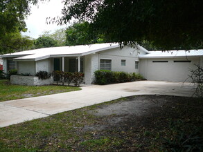 1709 Coronado Ave in Fort Pierce, FL - Building Photo - Building Photo