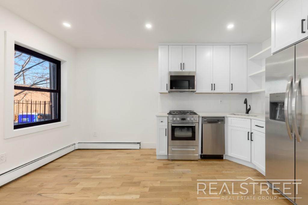 445 Classon Ave, Unit 3 in Brooklyn, NY - Building Photo