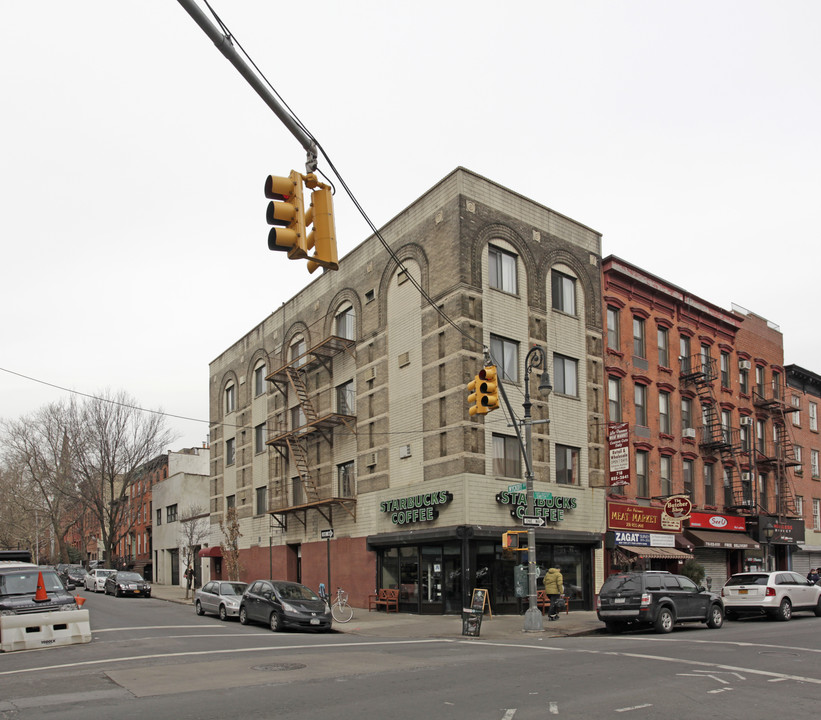 164-166 Smith St in Brooklyn, NY - Foto de edificio