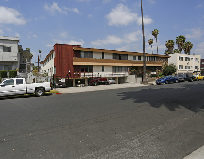 409 S Manhattan Pl in Los Angeles, CA - Foto de edificio - Building Photo
