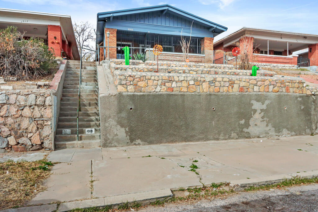 1019 E California Ave in El Paso, TX - Building Photo