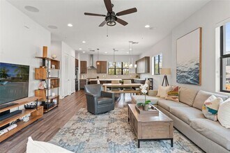 907 Arlington Ave N in St. Petersburg, FL - Building Photo - Building Photo