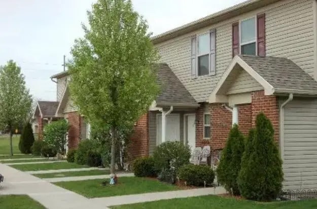 25 Vine St in Leipsic, OH - Building Photo - Building Photo