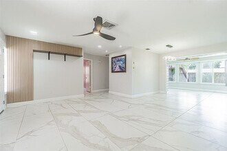 8024 Las Cruces Ct in Port Richey, FL - Building Photo - Building Photo