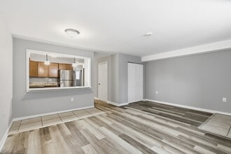 906 N Fulton Ave, Unit 1 in Baltimore, MD - Foto de edificio - Building Photo