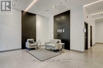 17-1717 Dundonald St in Toronto, ON - Building Photo - Building Photo