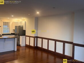 235 Webster St, Unit 3 in Boston, MA - Building Photo - Building Photo