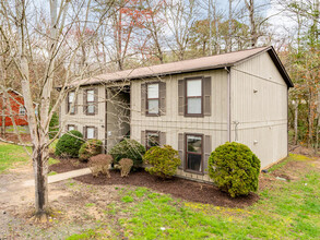 346 Genesis Cir in Black Mountain, NC - Building Photo - Building Photo