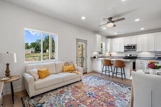 Jasper Loop in Pocatello, ID - Foto de edificio - Building Photo