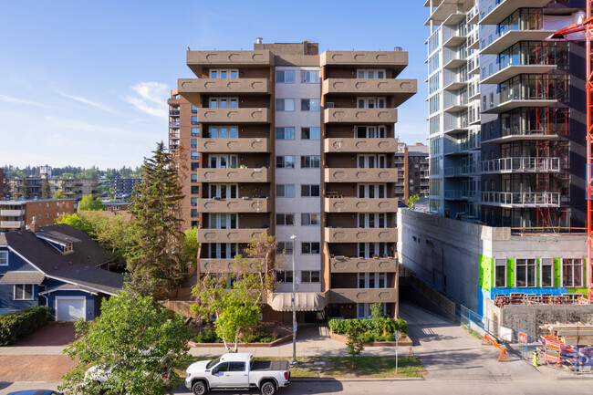 Monticello Estates in Calgary, AB - Building Photo - Primary Photo