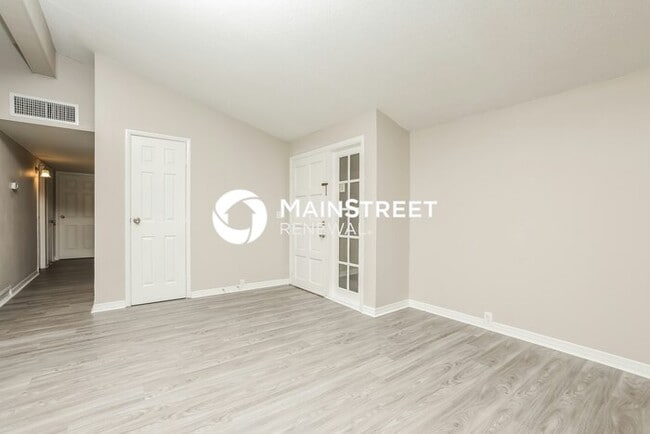 1 Estrella Rd in Debary, FL - Building Photo - Building Photo