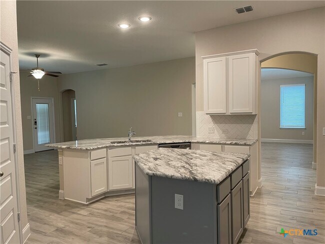 property at 1321 Cottonseed St