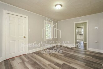 2010 Temple St in Winston-Salem, NC - Building Photo - Building Photo