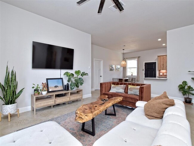 114 Keomuku in Bastrop, TX - Building Photo - Building Photo