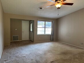 1206 Pembrook Dr in Waco, TX - Building Photo - Building Photo