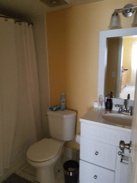 2201 NW 41st Ave in Lauderhill, FL - Building Photo