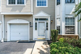 169 Shinnecock Dr in Englishtown, NJ - Building Photo - Building Photo