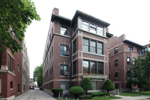 1015 E Hyde Park Blvd Apartments