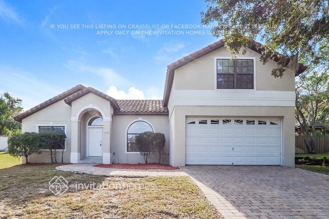 1476 East Ave in Clermont, FL - Foto de edificio