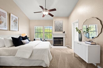 Villas At Parkside in Farmers Branch, TX - Foto de edificio - Building Photo