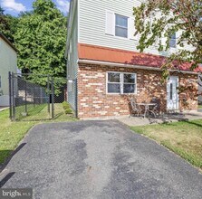 513 Corinthian Ave in Essington, PA - Building Photo - Building Photo