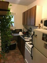 185 Lowell St, Unit 1R