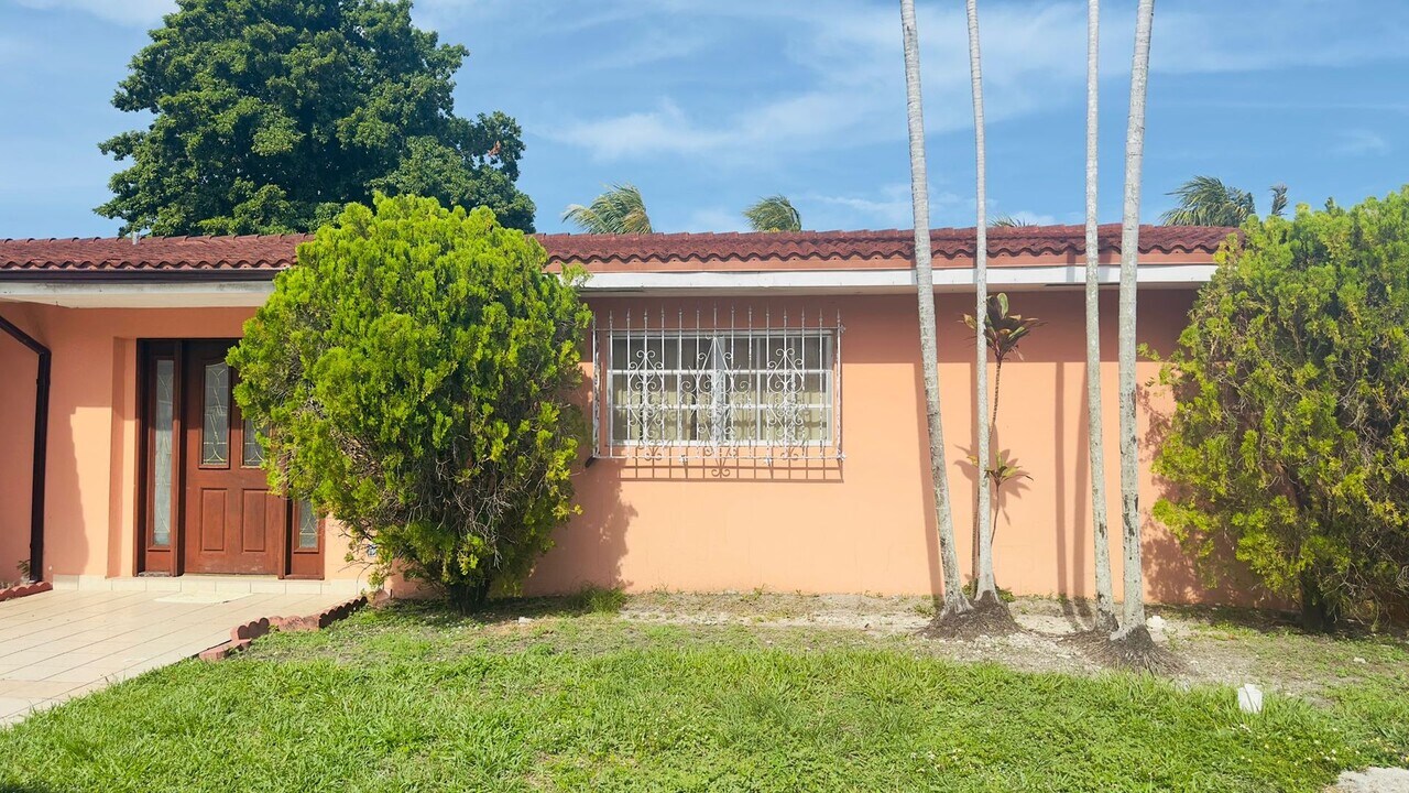 91 SW 80th Ave in Miami, FL - Building Photo