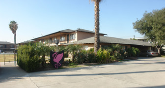 King Flamingo Apartments