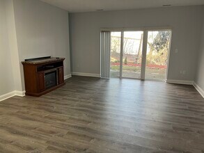 37 Highwood Dr in Franklin, MA - Building Photo - Building Photo