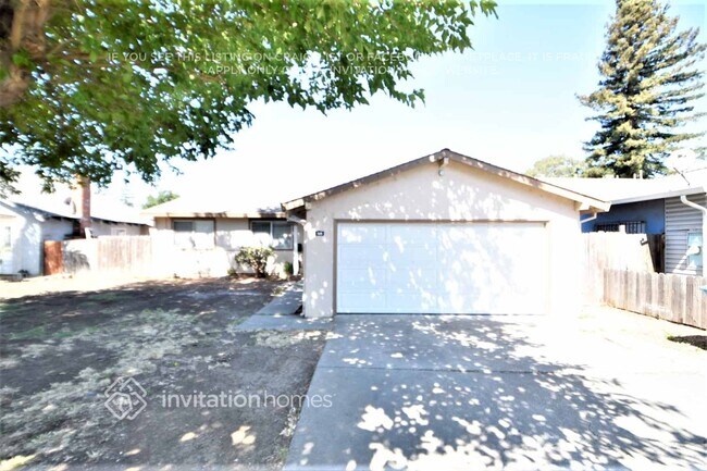 property at 525 Falcon Dr