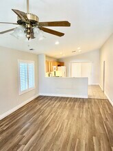 30277 Twain Dr in Menifee, CA - Foto de edificio - Building Photo